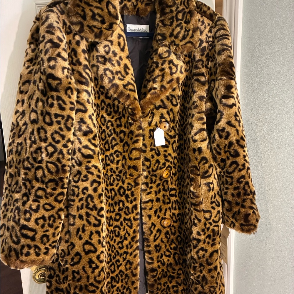 Pamela McCoy Leopard Print Teddy Jacket